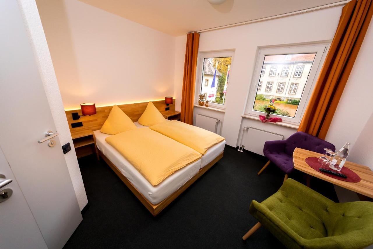 Wohlfuehlhotel Im Schlosspark - Self Checkin Willebadessen Екстериор снимка
