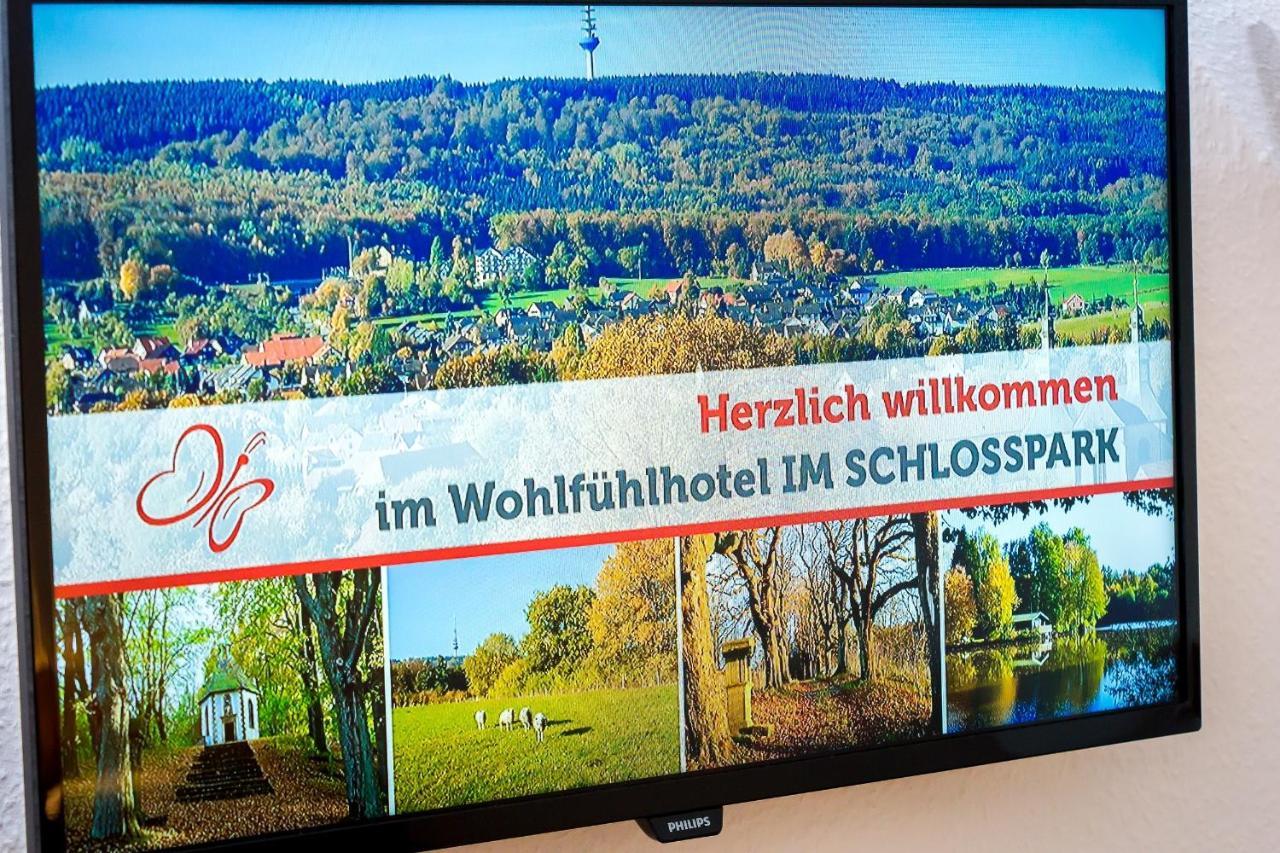 Wohlfuehlhotel Im Schlosspark - Self Checkin Willebadessen Екстериор снимка
